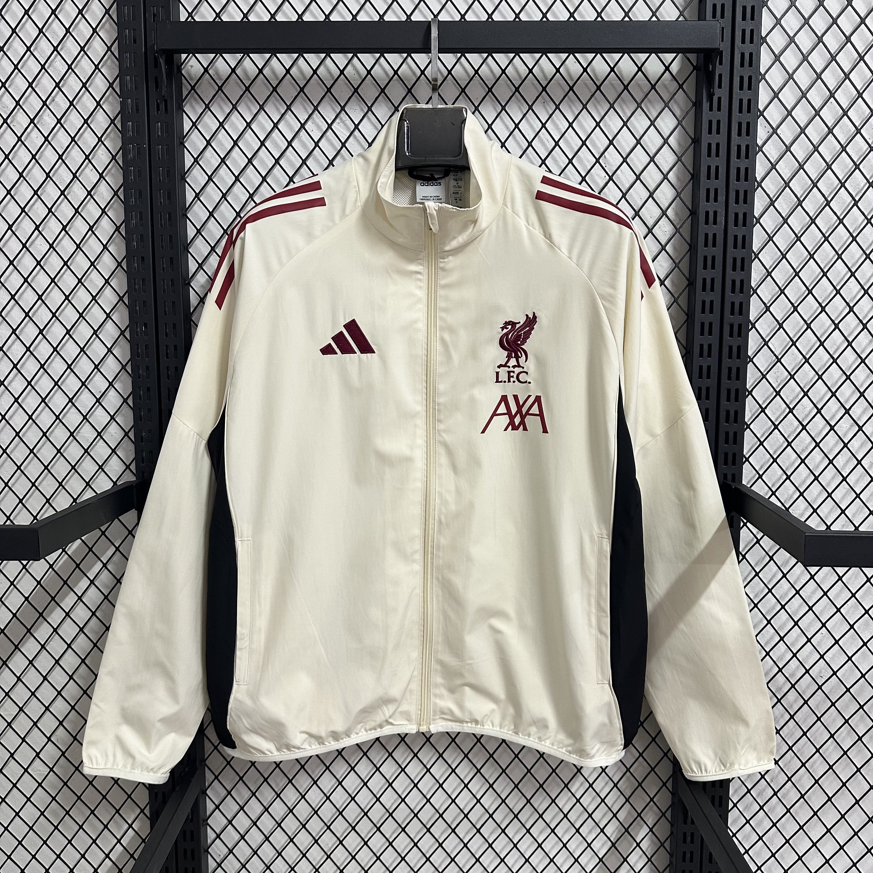 25-26 Liverpool beige training waterproof windbreaker