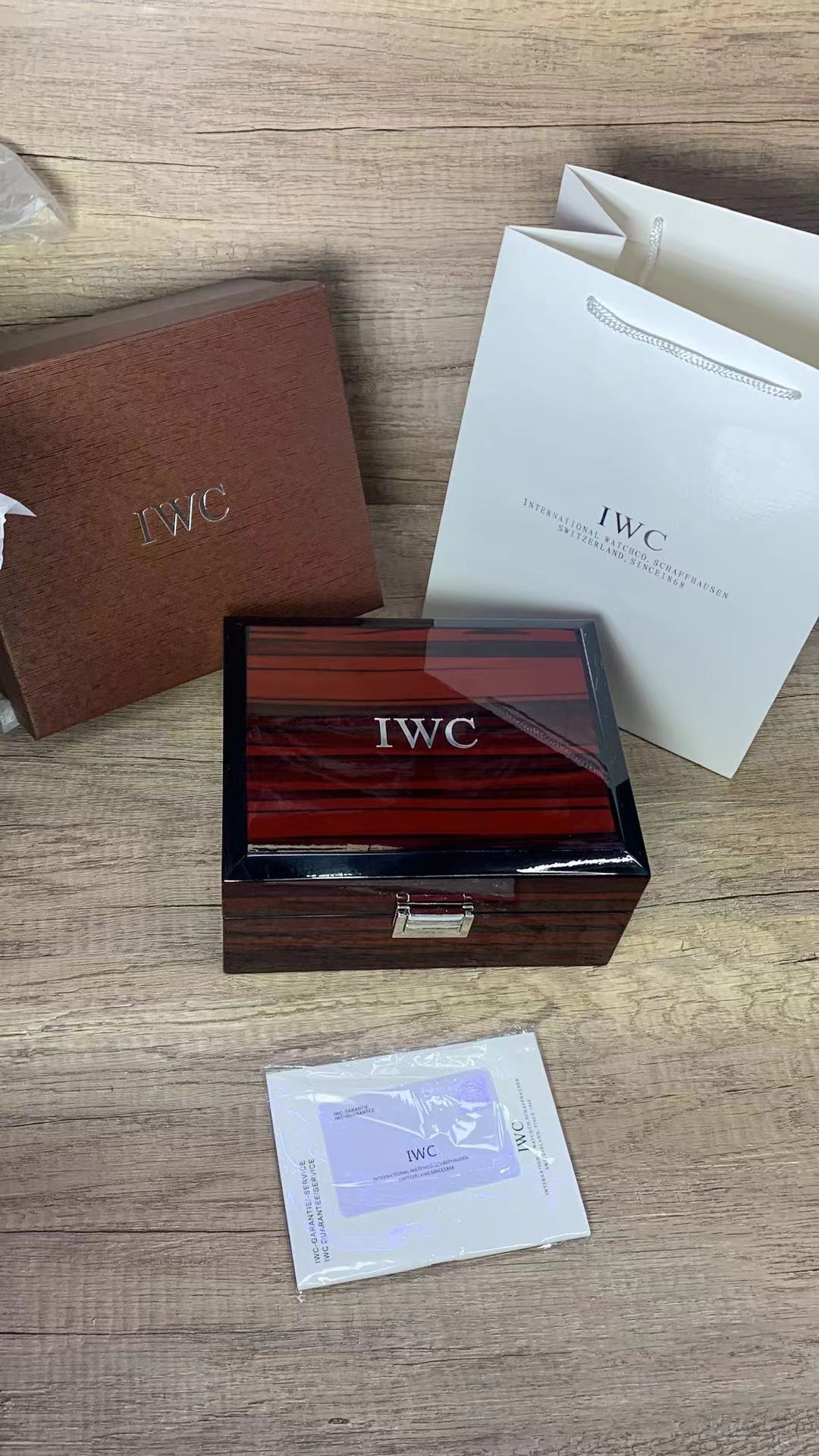 Replica IW* Watch Box