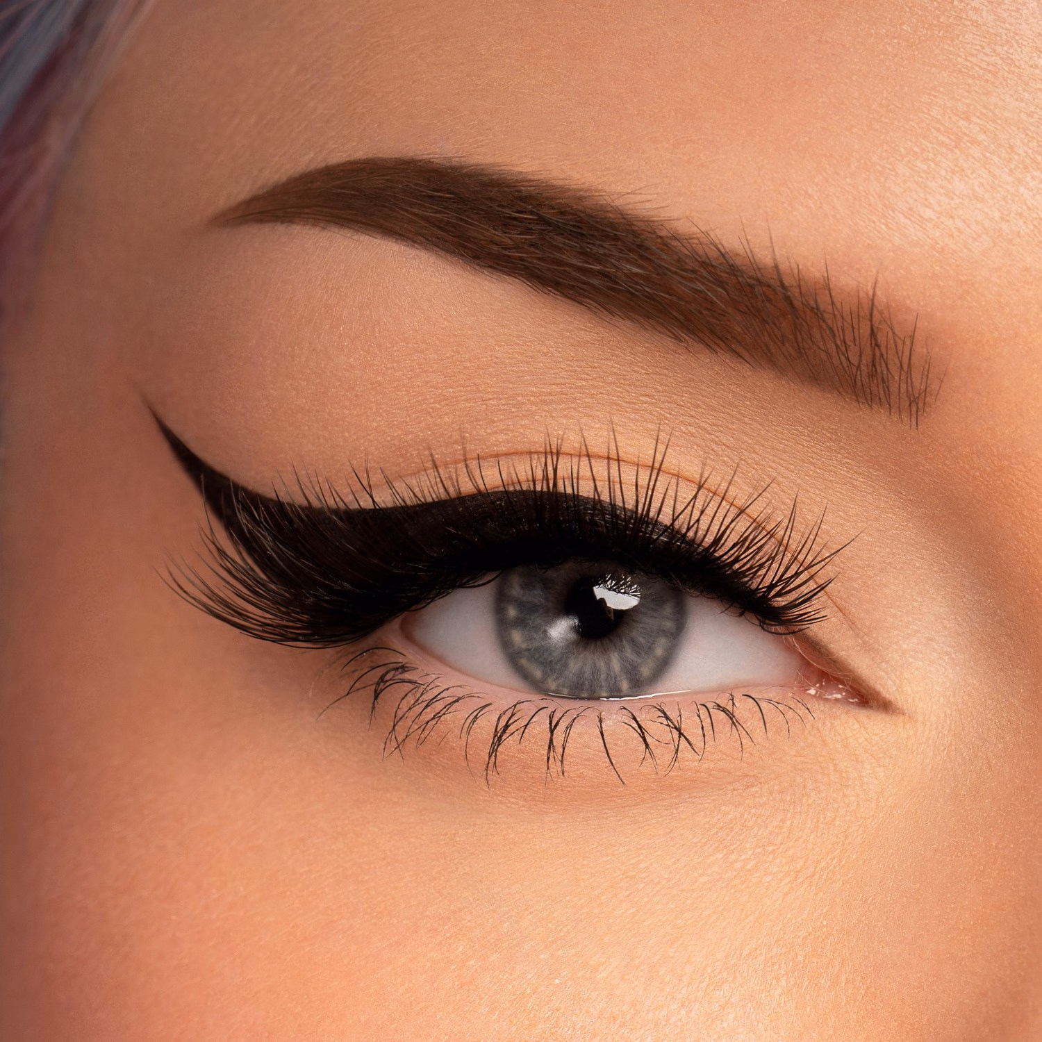 Naomi Jon Black Liner