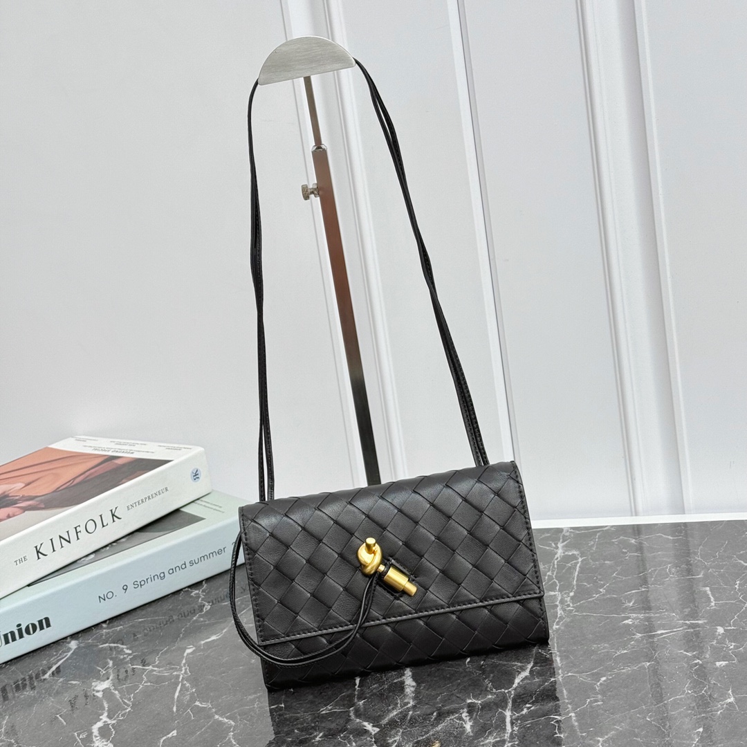 Bottega Veneta BV Andiamo