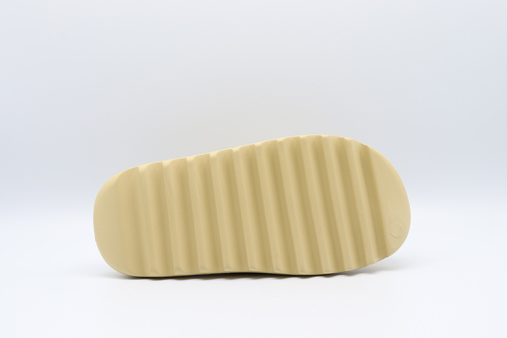 YEEZY SLIDE DESERT SAND REPLICA