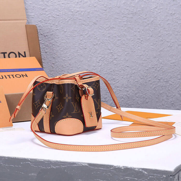 Louis Vuitton Noe Purse