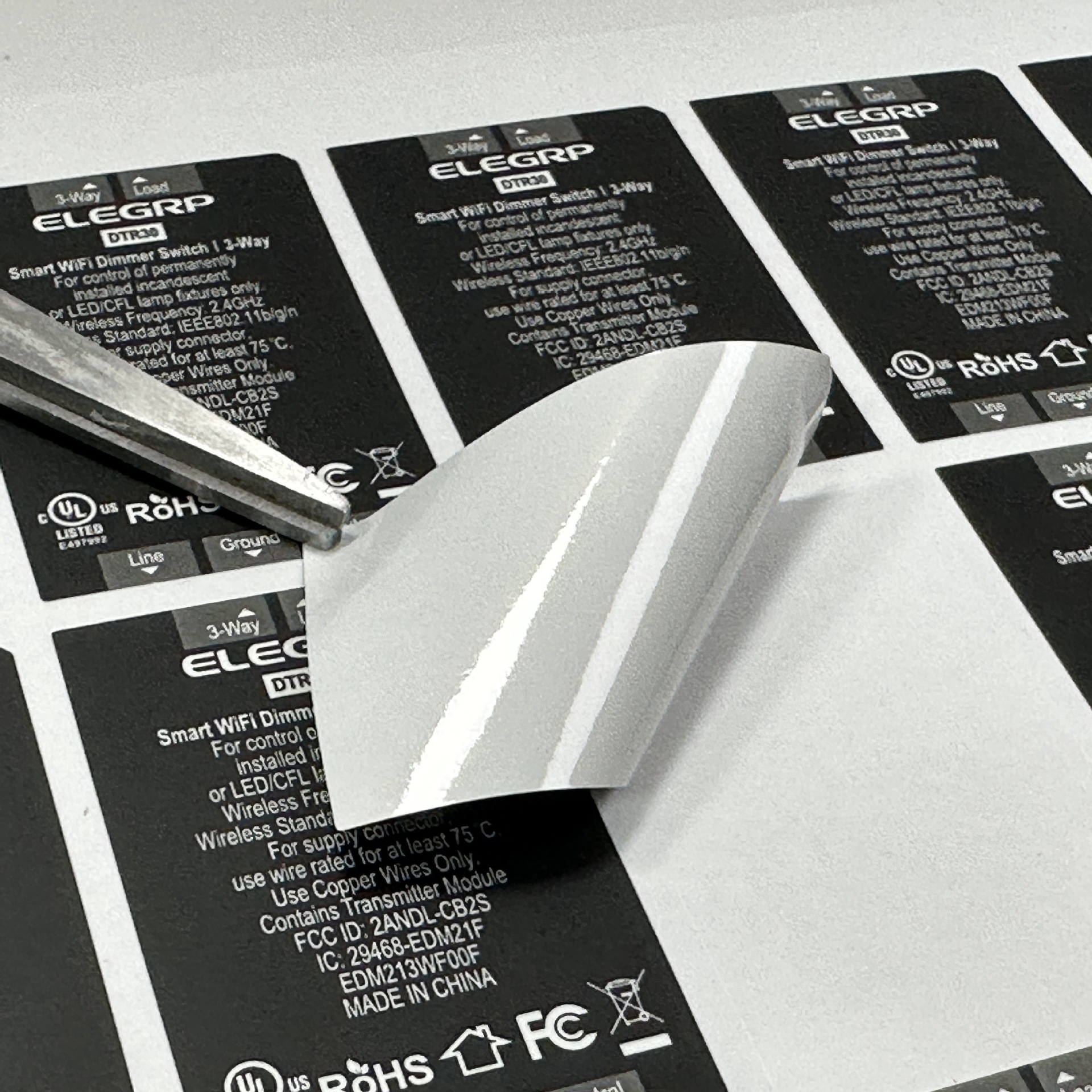 UL label, FCC certification, ROHS environmental label, black background with white text, white PET, high-temperature resistant, waterproof LED lighting label