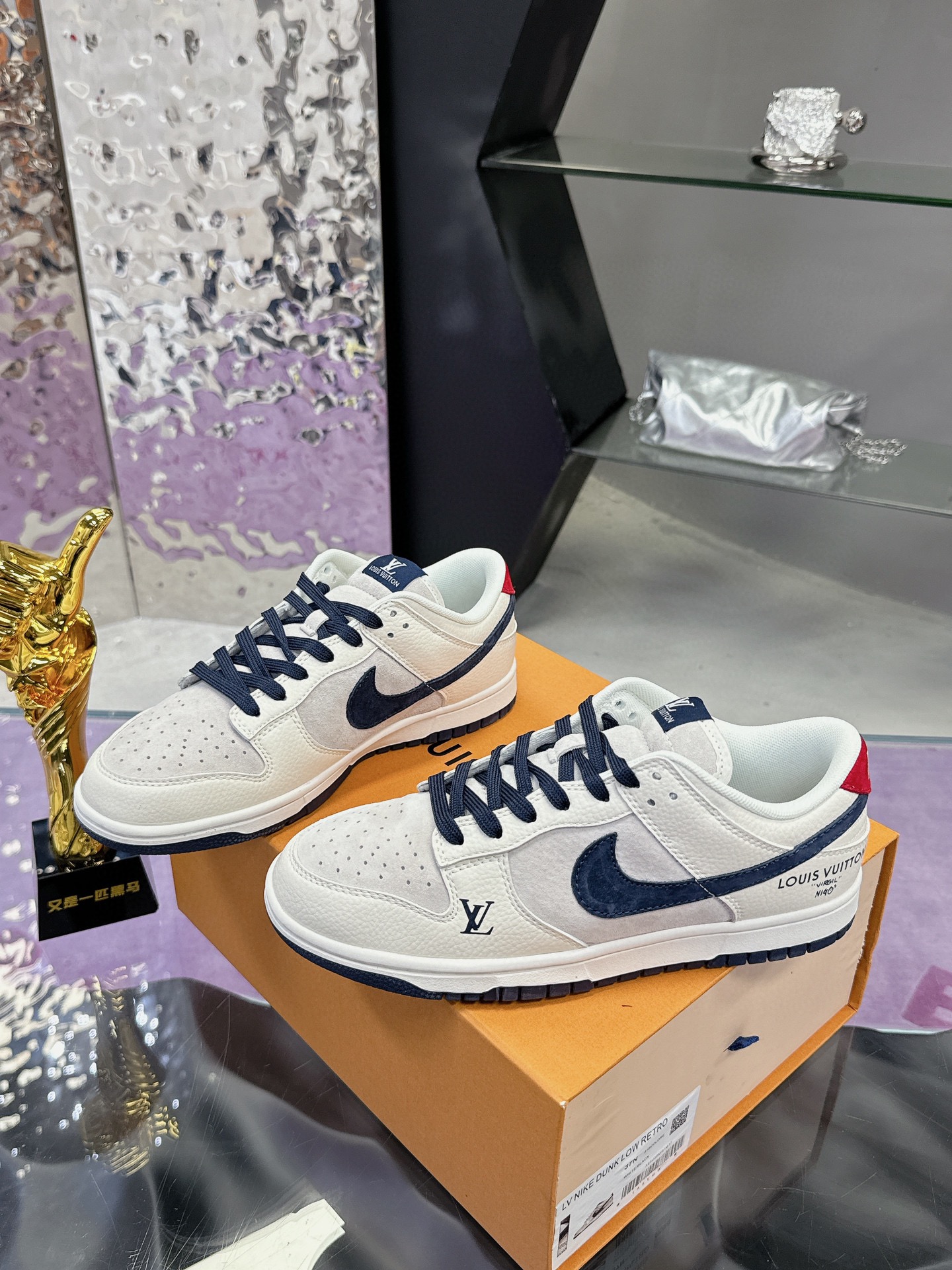 NK SB Dunk Low LV Collaboration Casual Sneakers