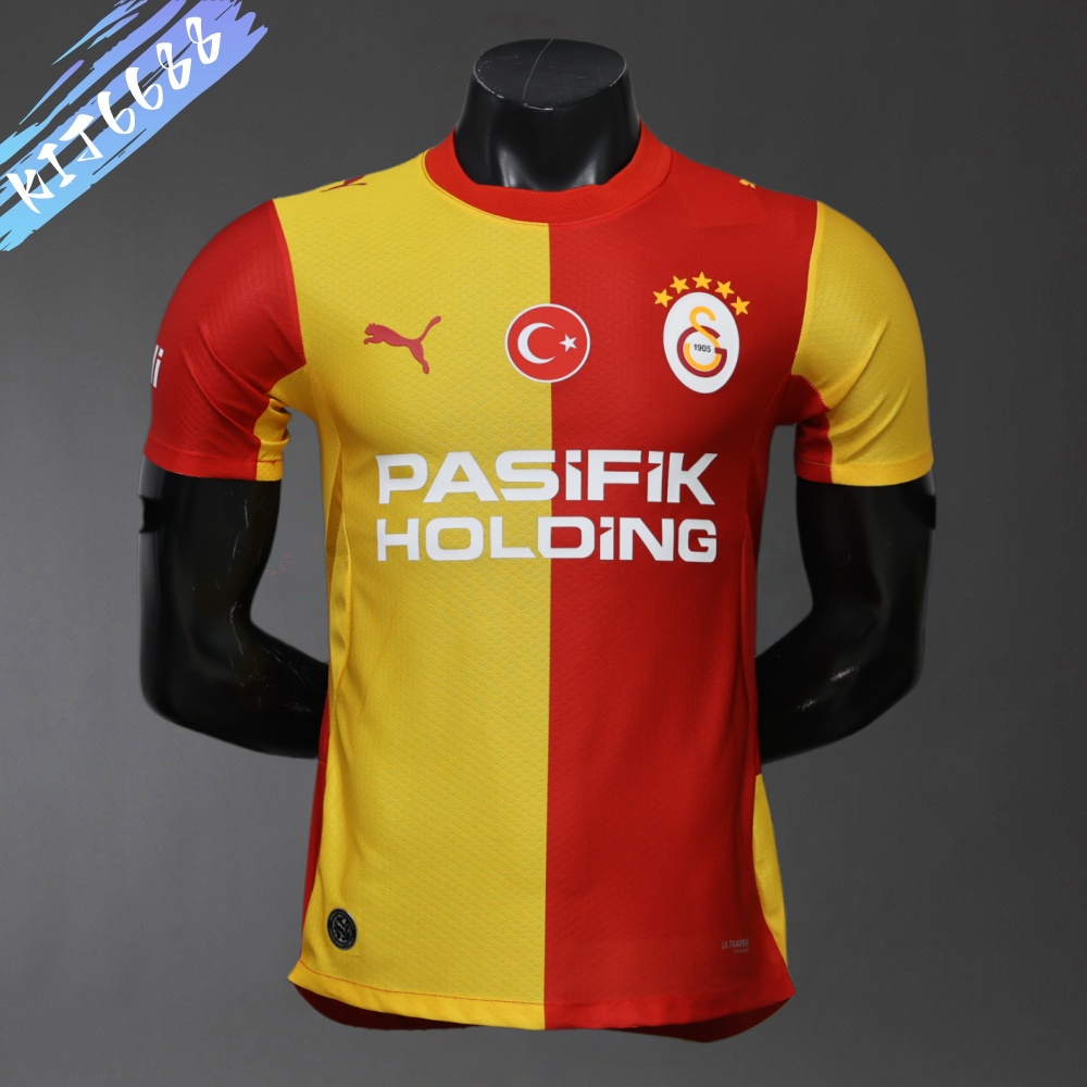 2026/2027 Galatasaray home  football shirt (Player version)