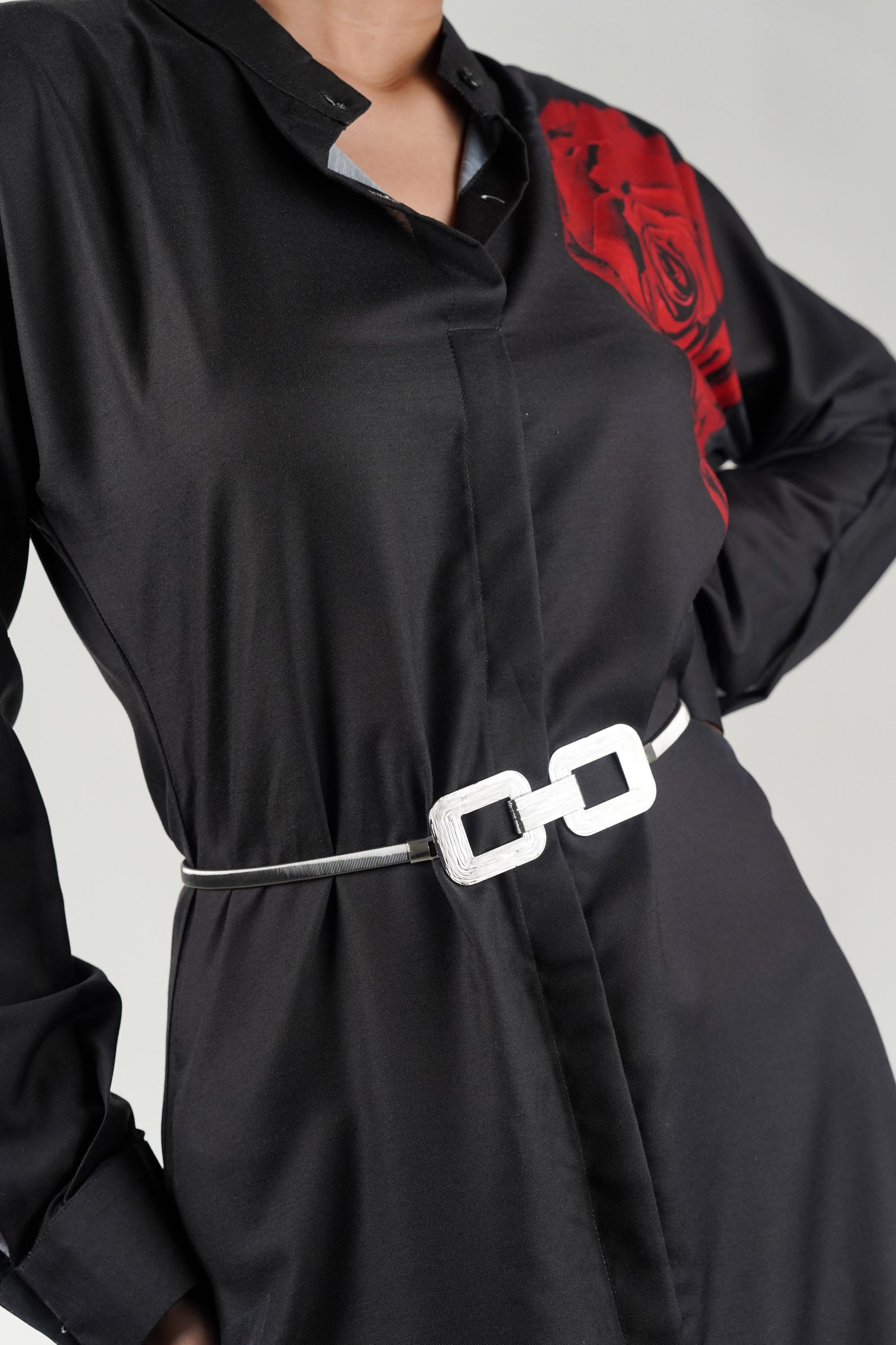 Structured Buckle Silver Stretch Belt