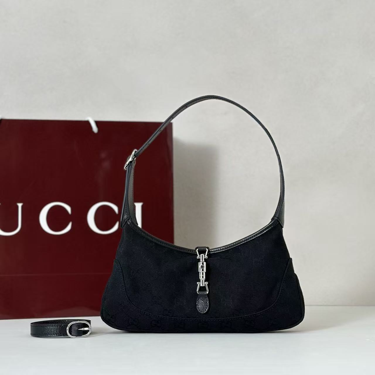 Gucci Jackie Slim Small Shoulder Bag