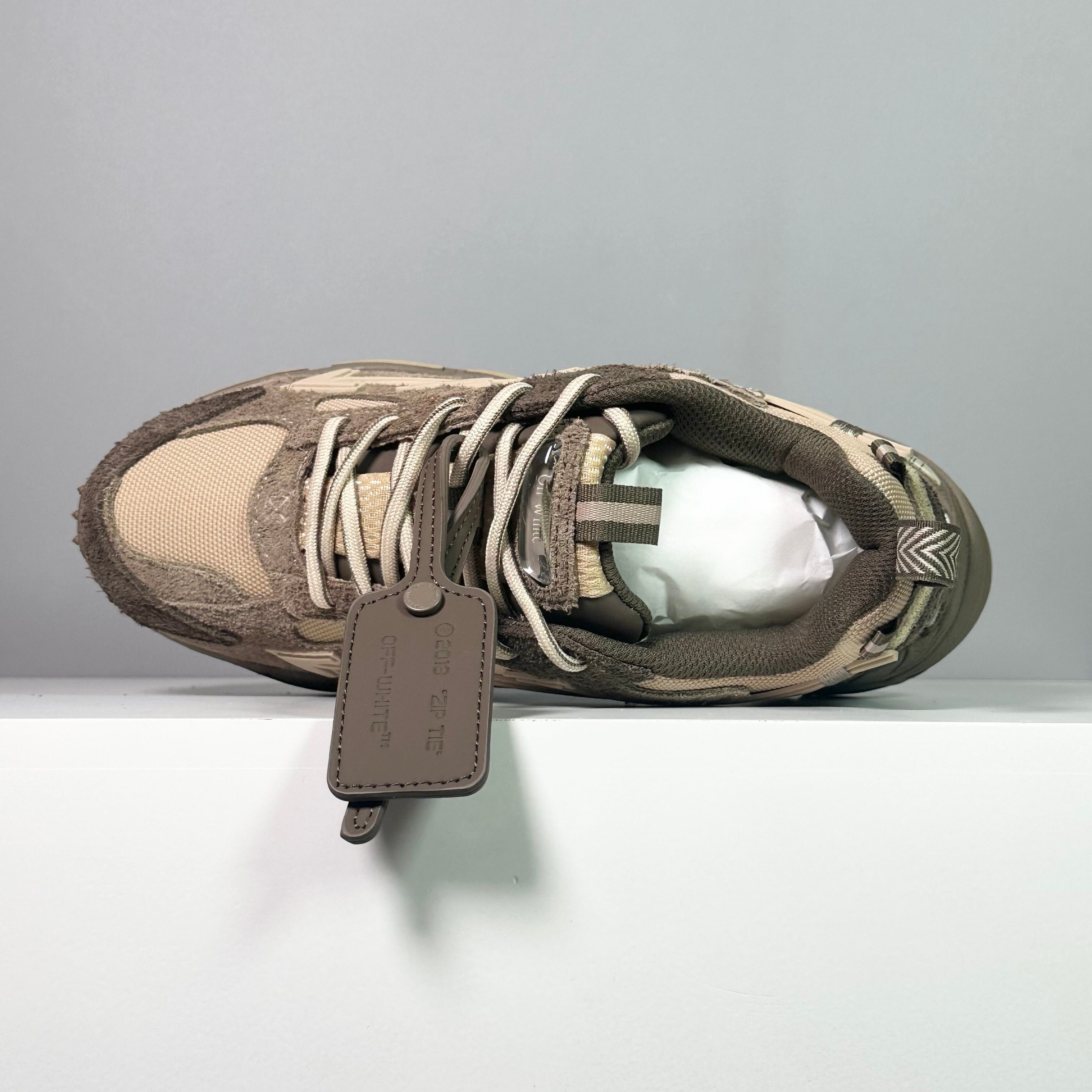Off-White Be Right Back - CCSHOES