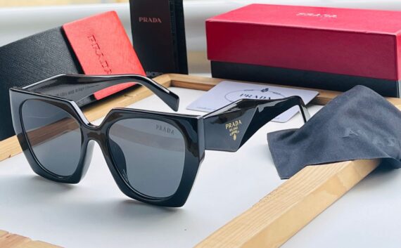 Prada sunglasses 18