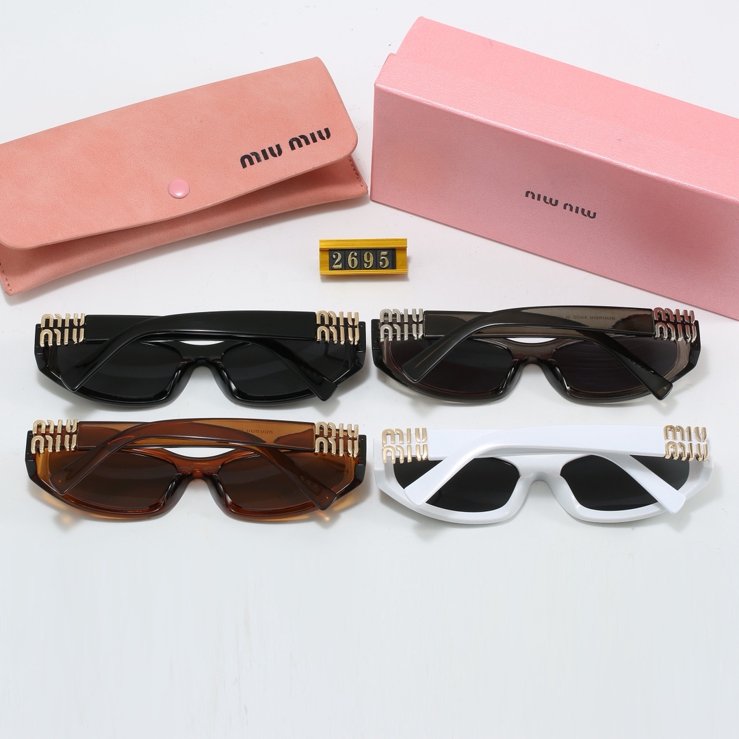 Miu Miu Fashionable Sunglasses