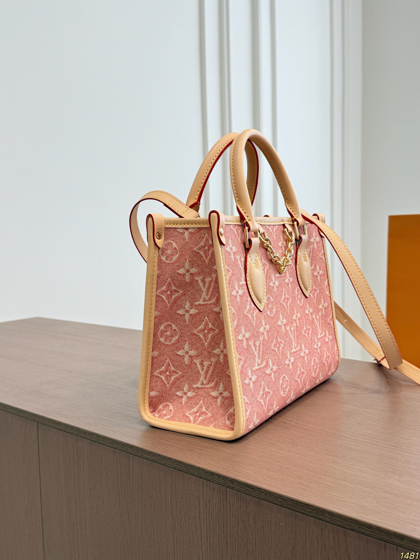 LV Onthego Tote Bag