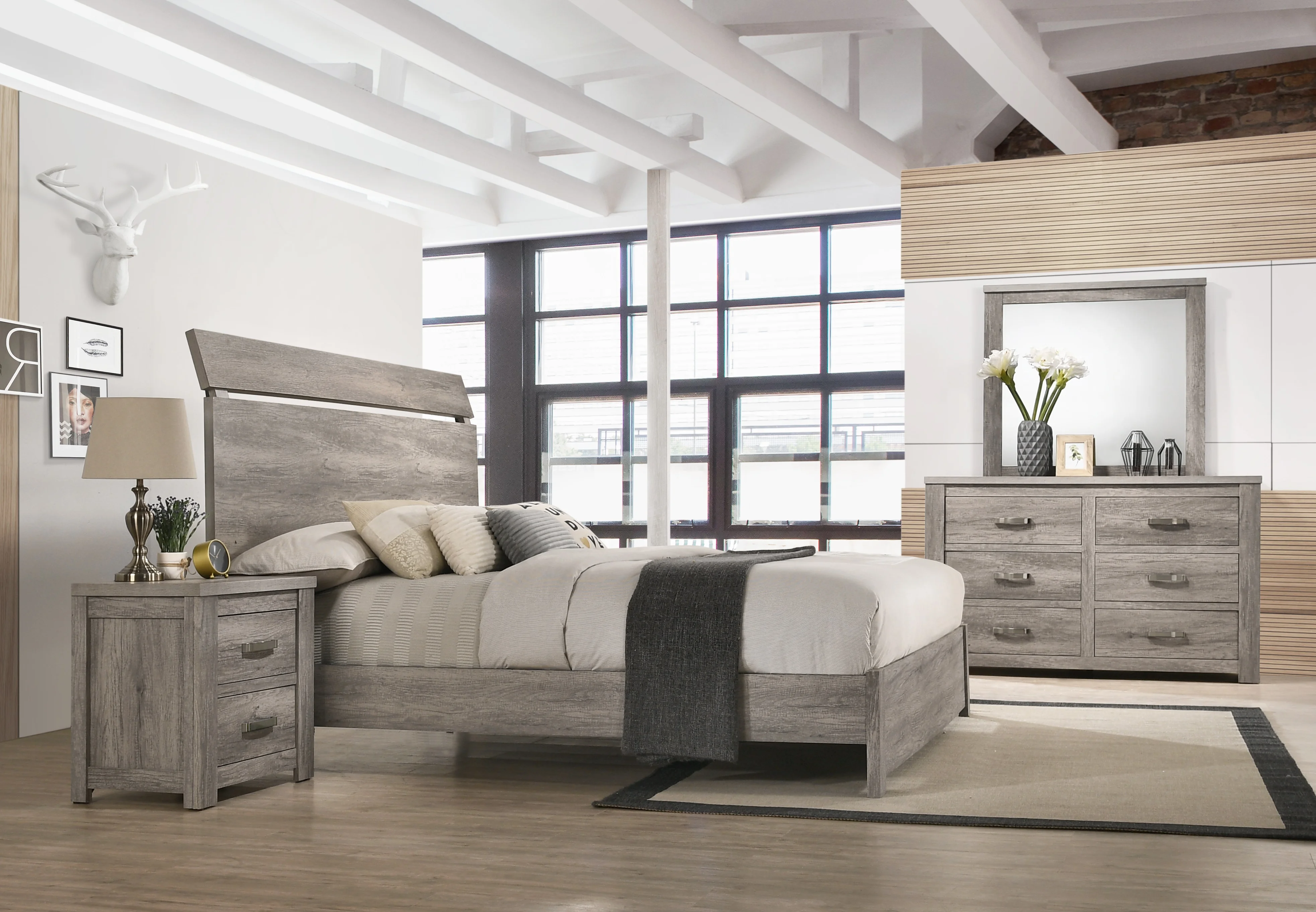 Roundhill Furniture Floren Transitional Bedroom Set, 5 Piece, Weathered Gray Wood