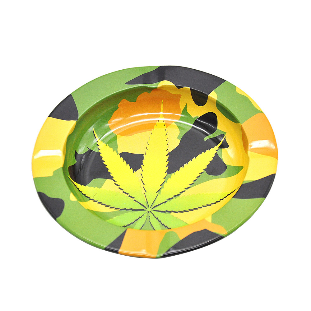 Marijuana Leaf Tin Ashtray (Random Pattern)