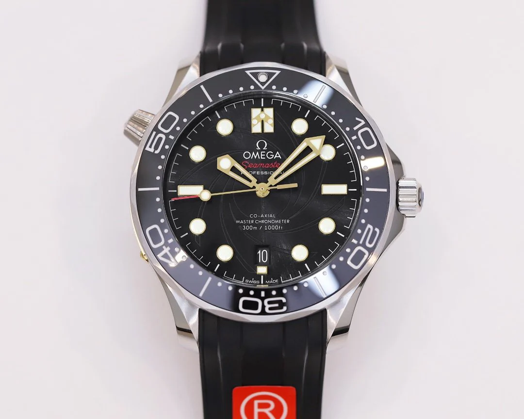 Omega Watch SEAMASTER DIVER 300 007 CERAMIC BEZEL STAINLESS STEEL BLACK DIAL