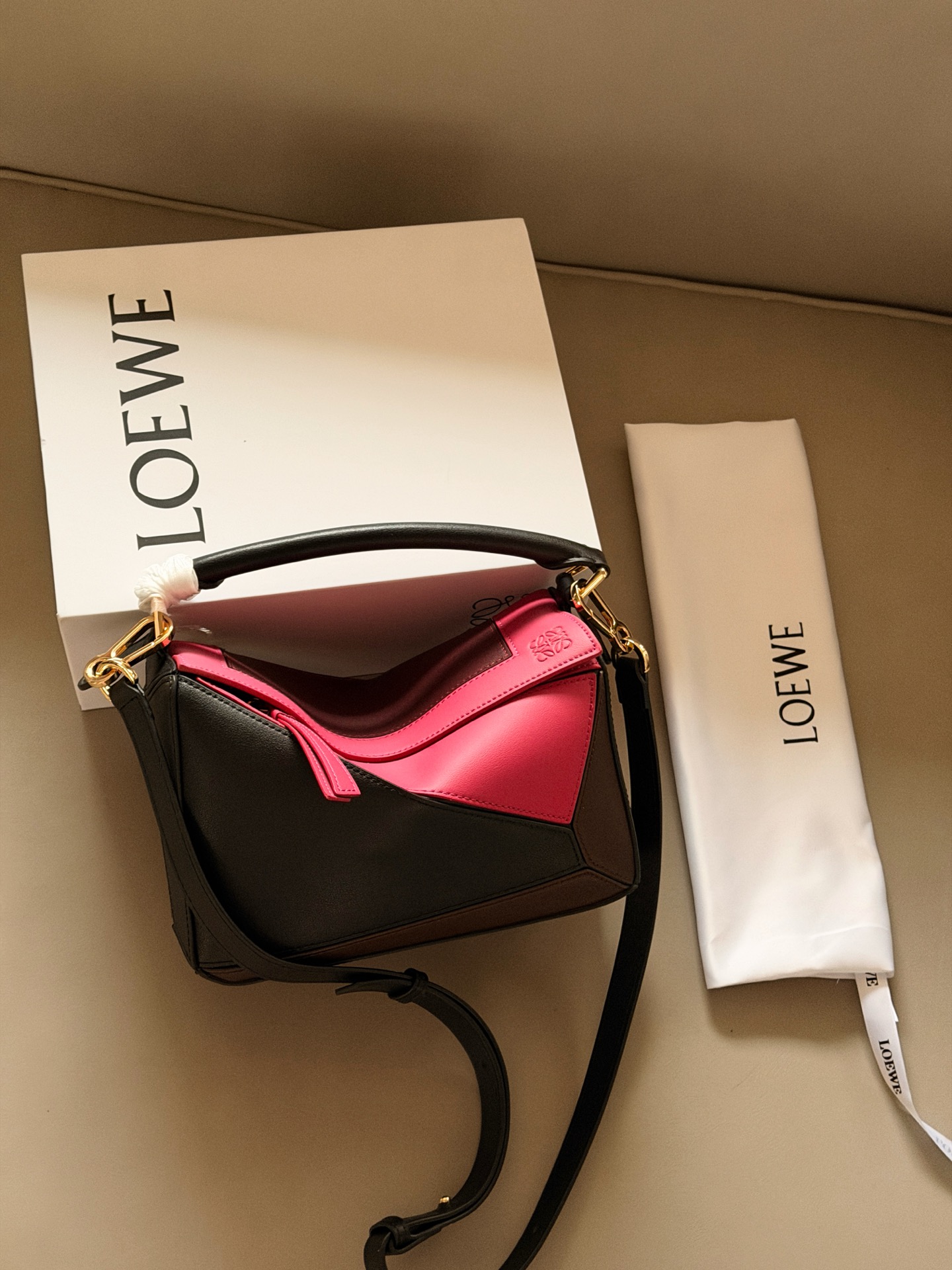 Loewe geometric puzzle bag