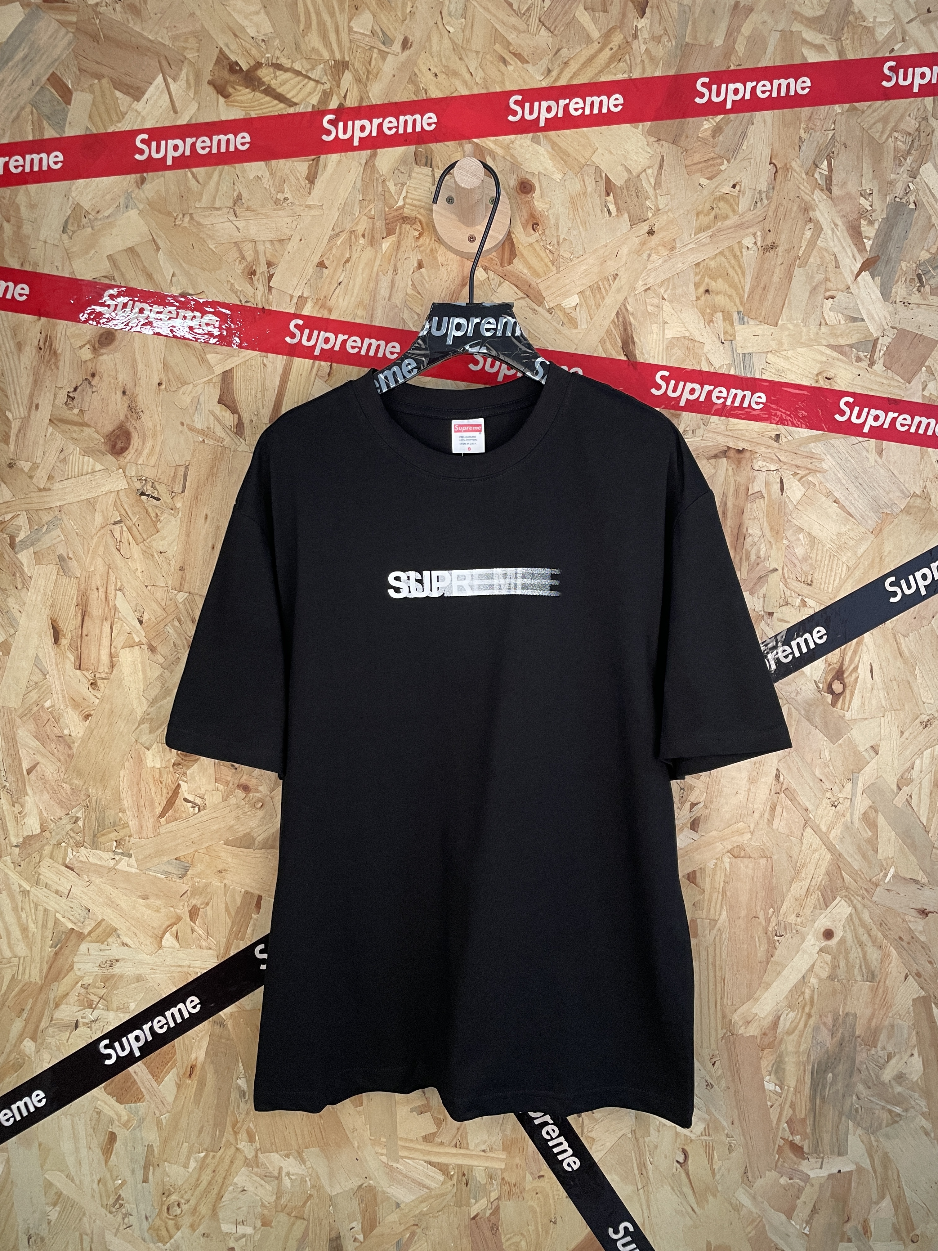 Black gradient overlapping logo letter printed short-sleeved T-shirt