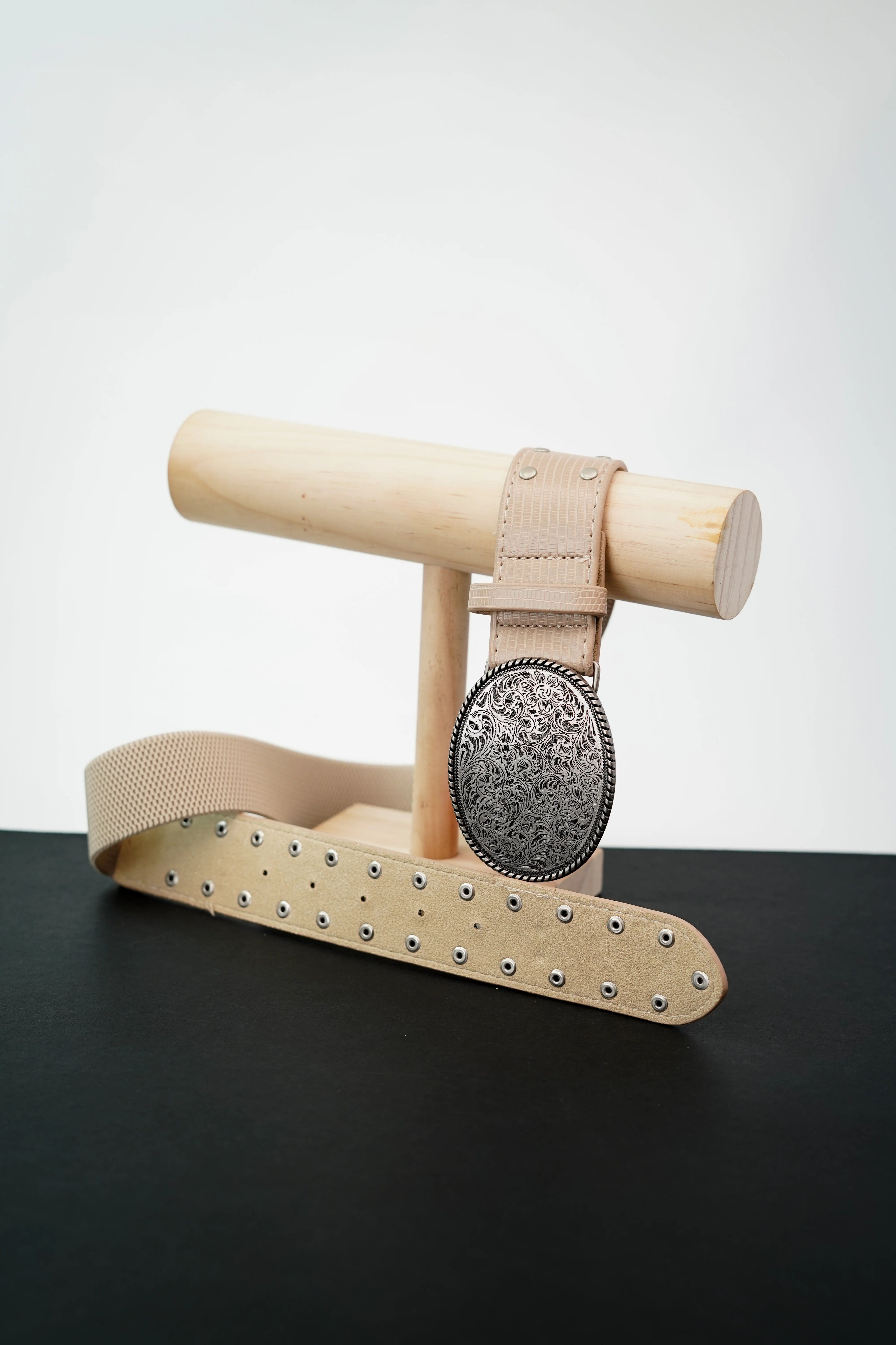 Carved Buckle Elastic Belt