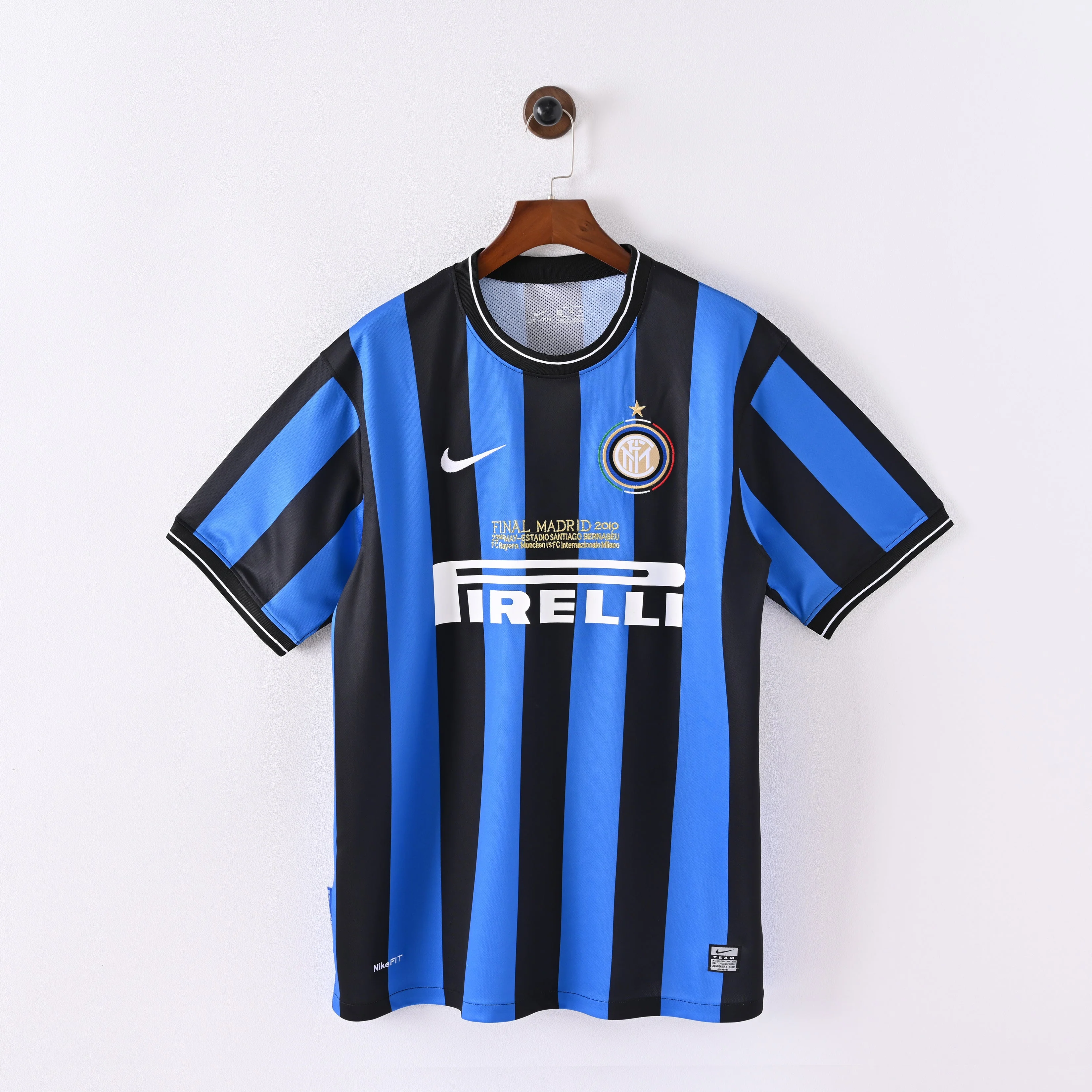 Inter Milan Retro Vintage Home Jersey Men 2009-2010