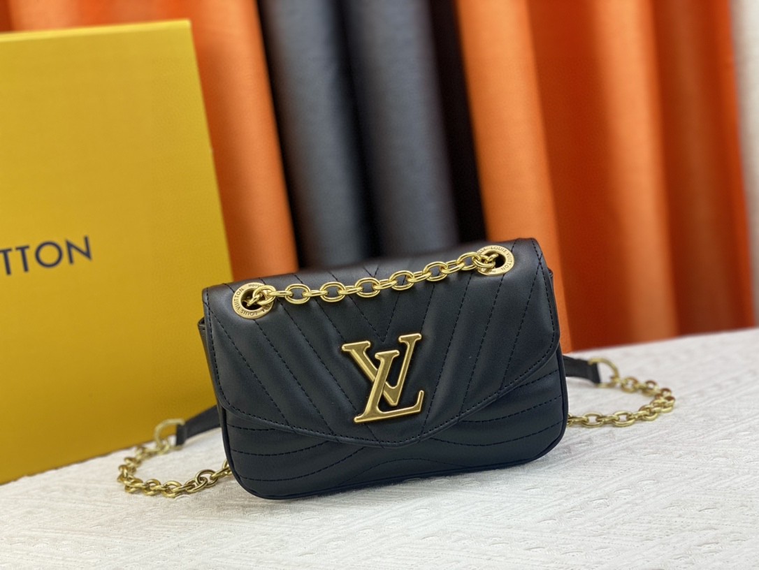 LV New Wave Multi-Pochette Chain PM