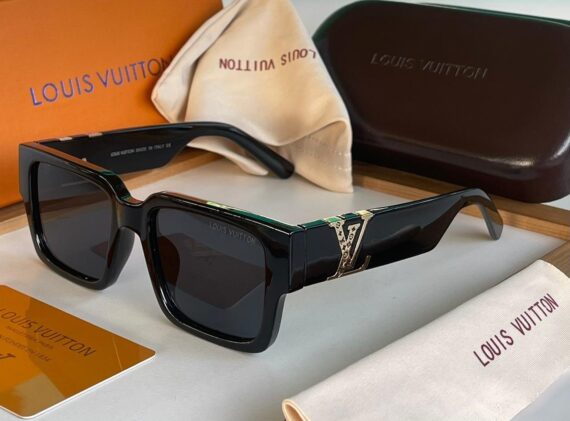 Louis Vuitton sunglasses 48