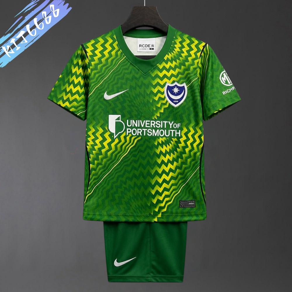 2026/2027 Portsmouth Goalkeeper Football Shirt (Kids Kit socks）