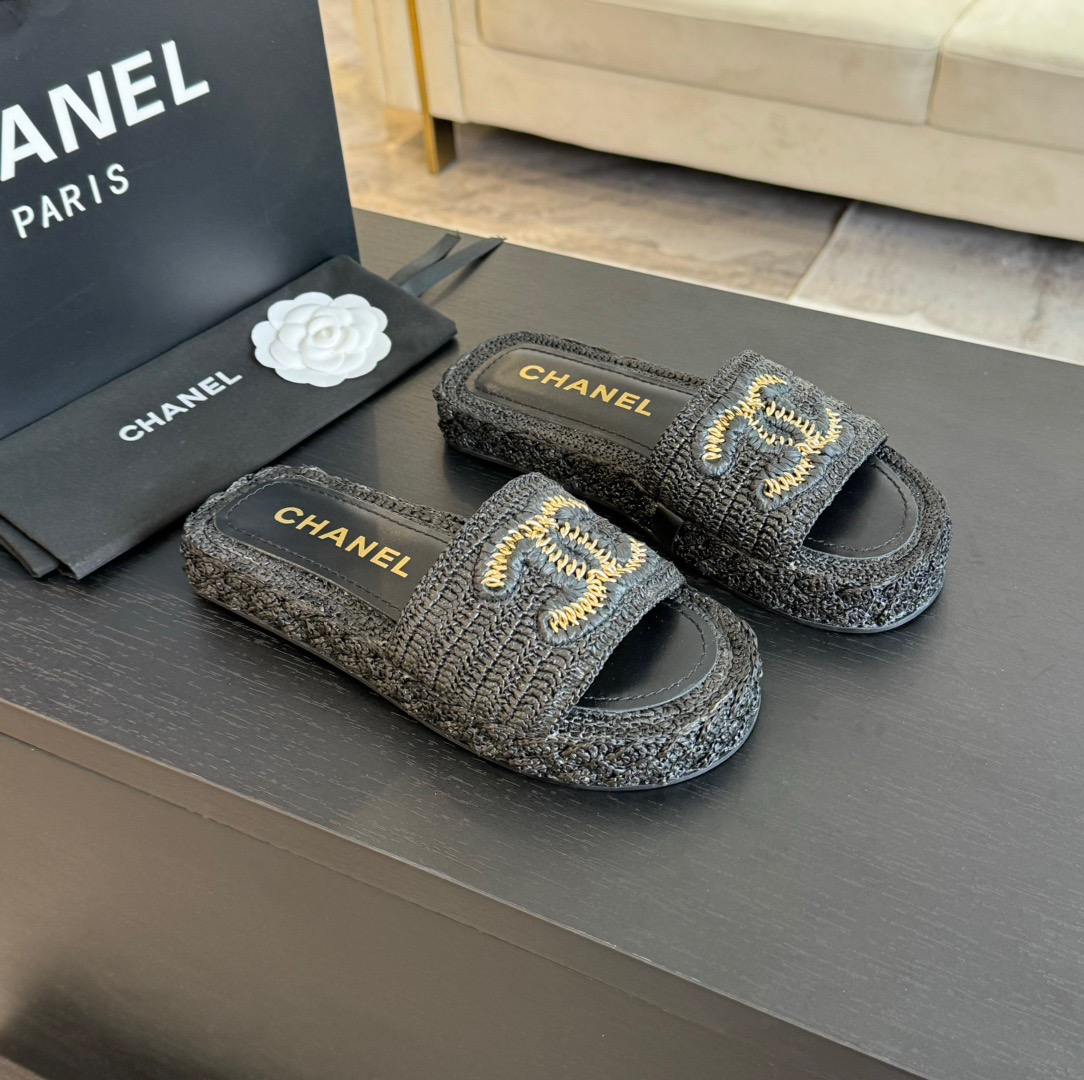 Chanel Black Wicker Slides With Gold CC