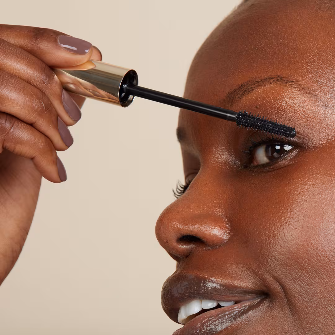 Monika Blunder Beauty  Architect Eyes Buildable Mascara