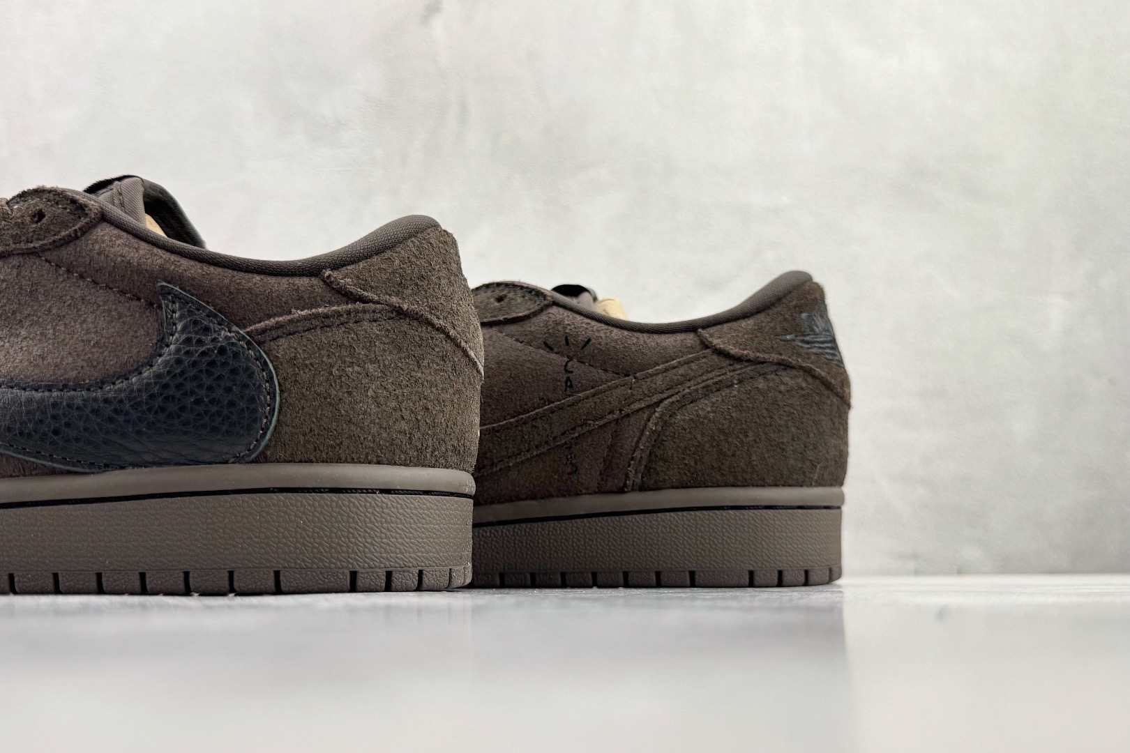 Travis Scott x Air Jordan Air Jordan 1 Retro Low OG Velvet Brown DM7866-202 - CCSHOES