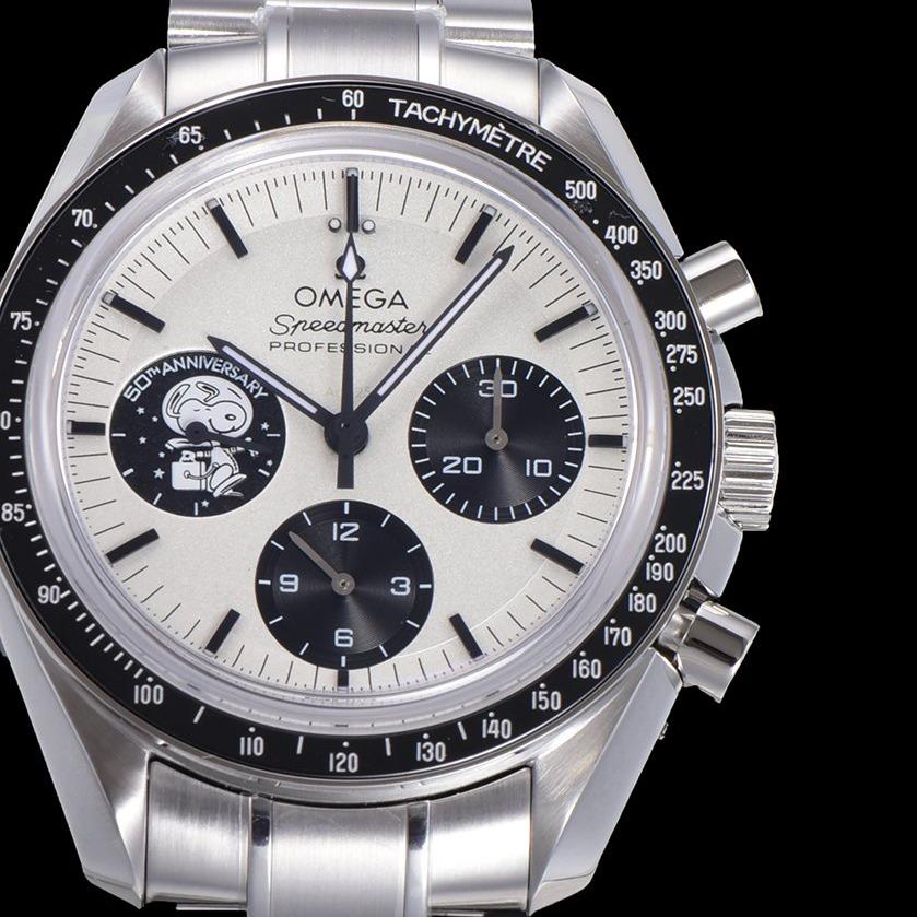 Omega Watch SPEEDMASTER MOONWATCH SNOOPY BLACK BEZEL