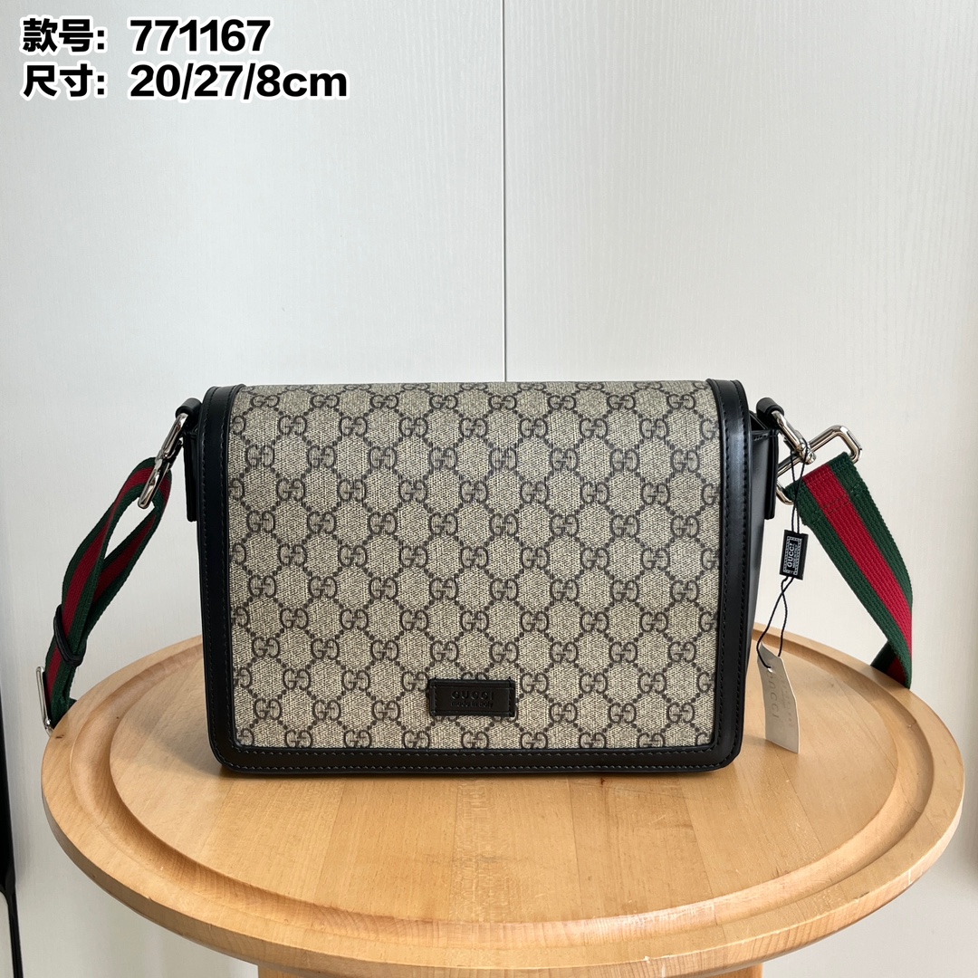 Gucci Supreme Canvas Bag