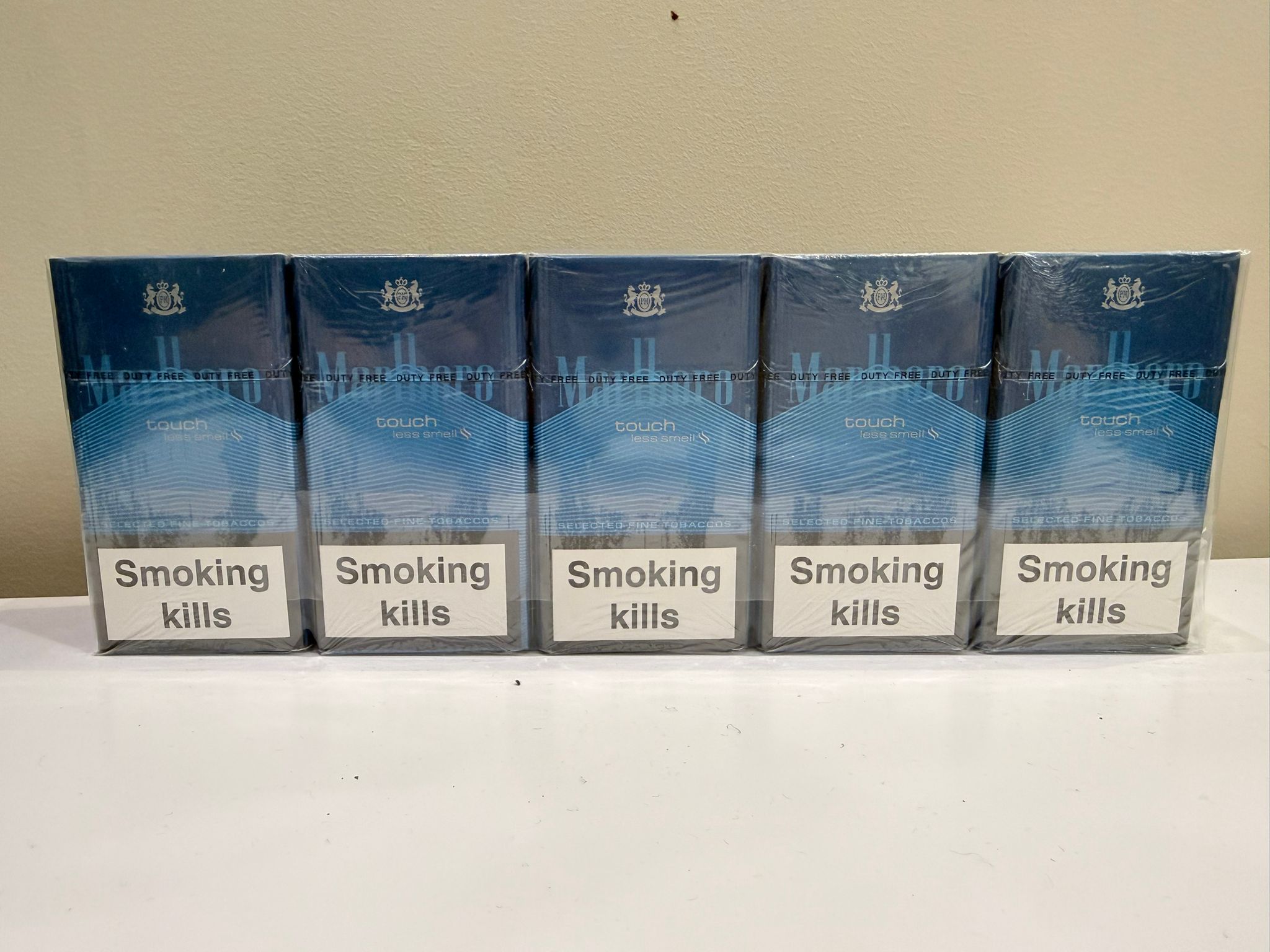 Marlboro Blue 20s Cigarettes x 10 Packs /1 Carton