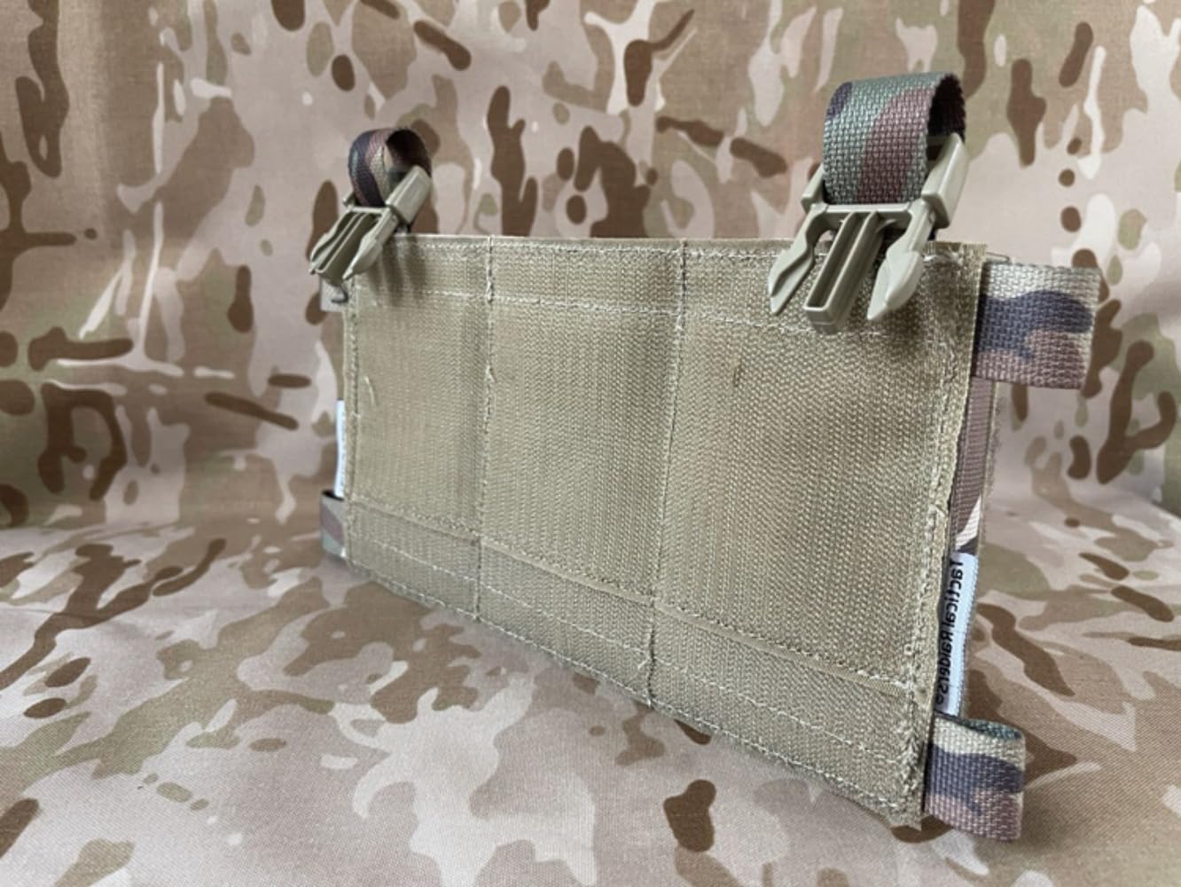 USKDTAC KYWI Tactical Rifle Triple Magazine Pouch with Hook and Loop Fastener