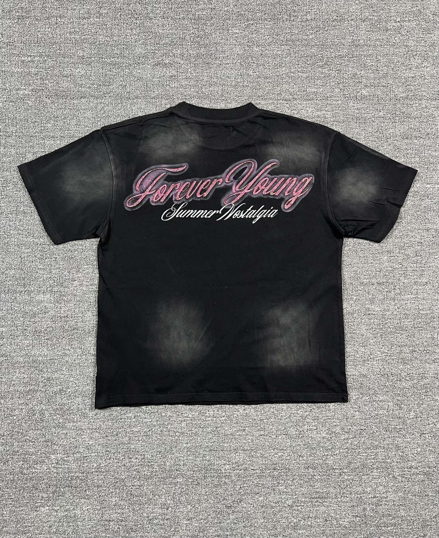 White ink direct spray with rhinestone embellishment, water-damaged vintage short-sleeved T-shirt.style 2