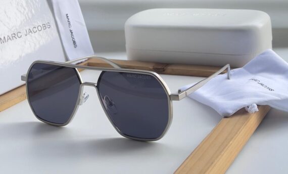 Marc Jacobs sunglasses 42