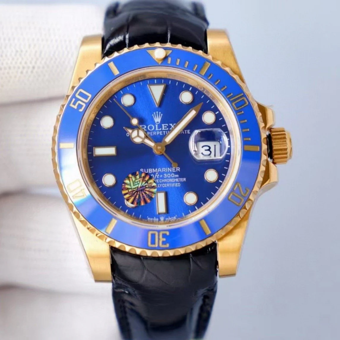 Rolex Watch SUBMARINER DATE 41 GOLD CASE LEATHER STRAP
