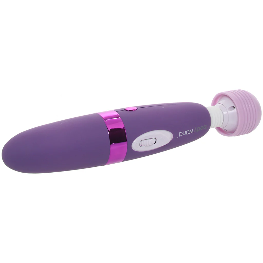 BodyWand Rechargeable Massager in Lavender