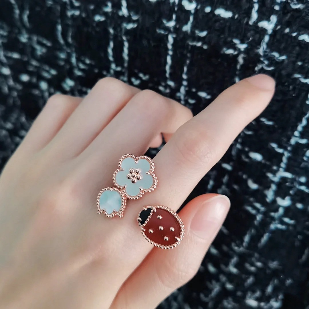 Van Cleef & Arpels Ladybird & Double Flower Ring