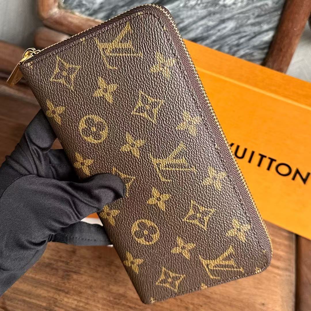 LV Zippy Lome Wallet