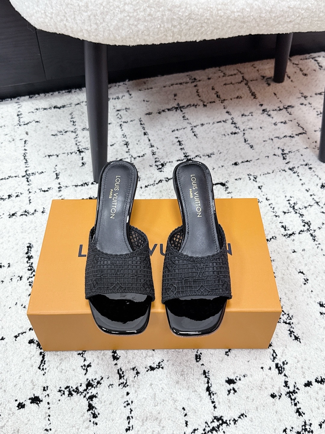 LV lsola High Mule