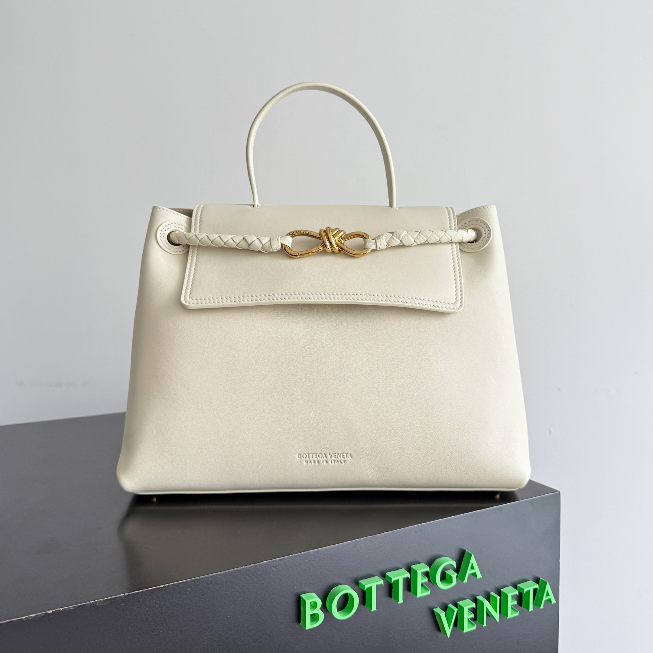 Bottega Veneta Bags Ciao Ciao Calfskin 817231 (10A Mirror Version)