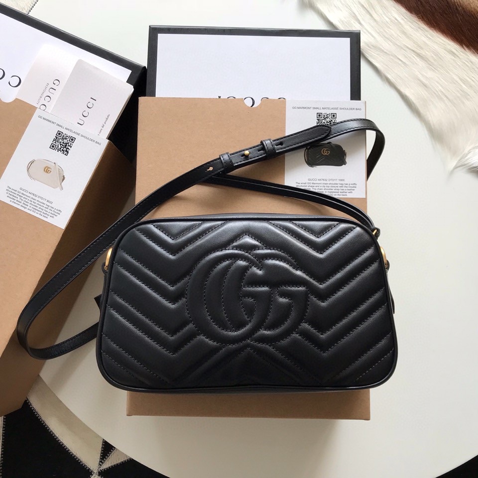 Gucci GG Marmont SMALL SHOULDER BAG 447632