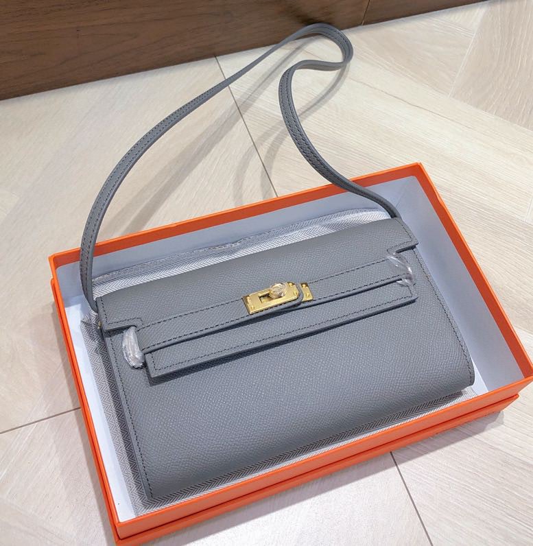 Hermes Kelly Wallet to Go Gold Hardware