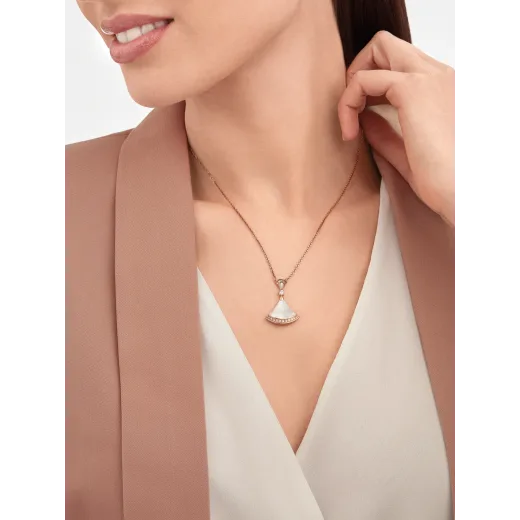 BVLGARI DIVAS' DREAM NECKLACE, White Mother-of-Pearl