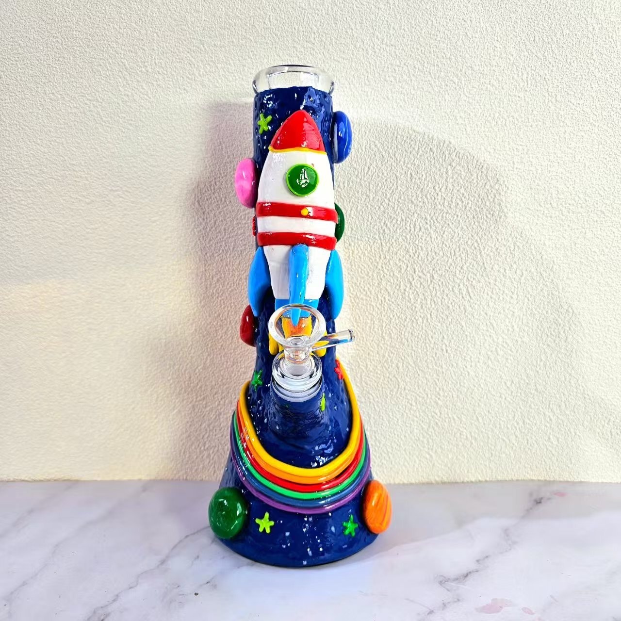 Space rocket bong glass water pipe details
