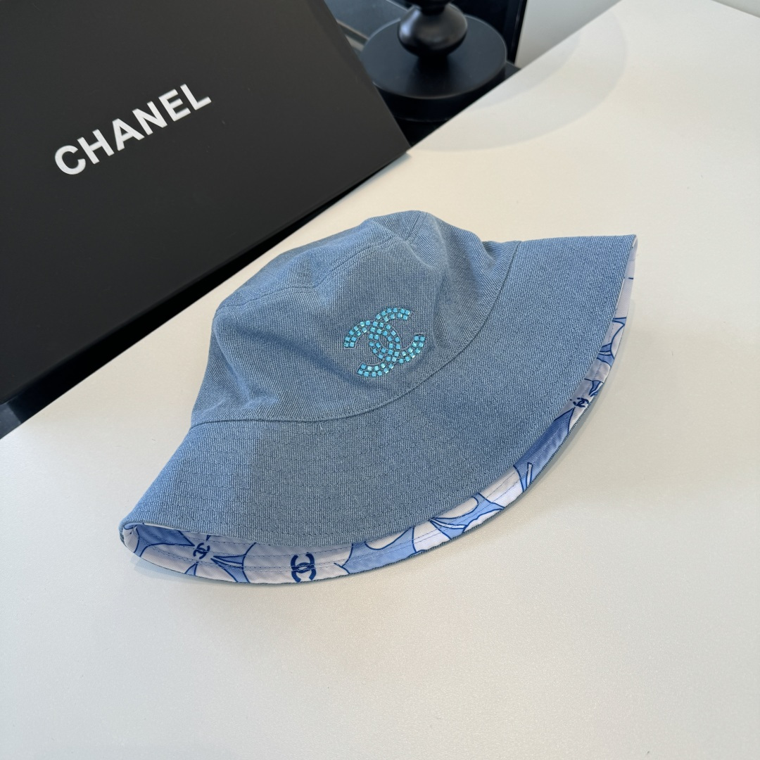 Chanel bucket hat