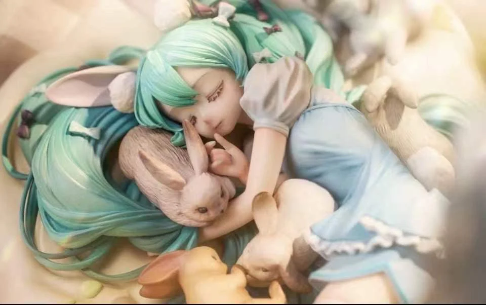 Liang Can Studio - Sleeping Rabbit Hatsune Miku | 眠兔 初音未来