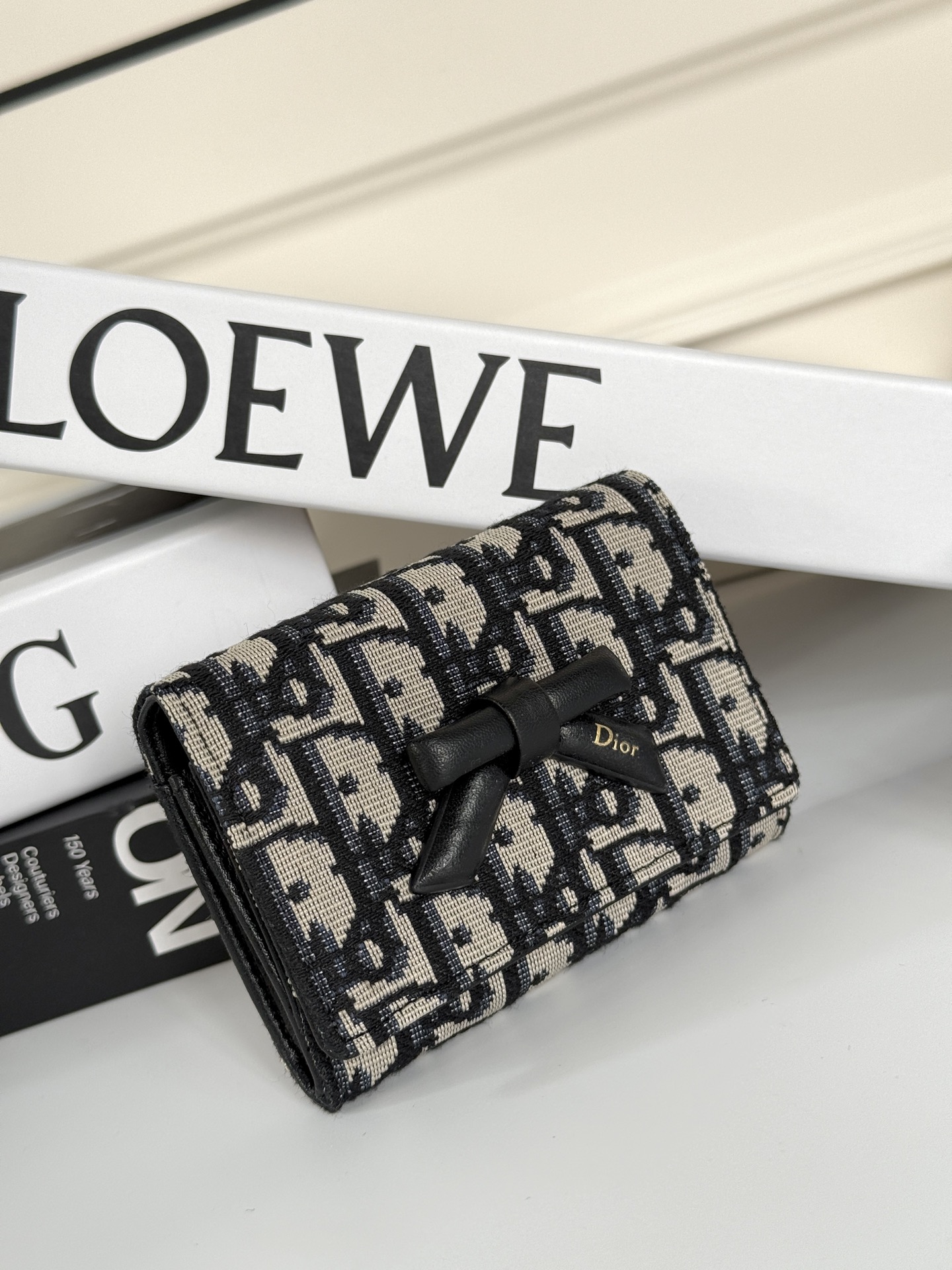 Dior new bow embroidered wallet