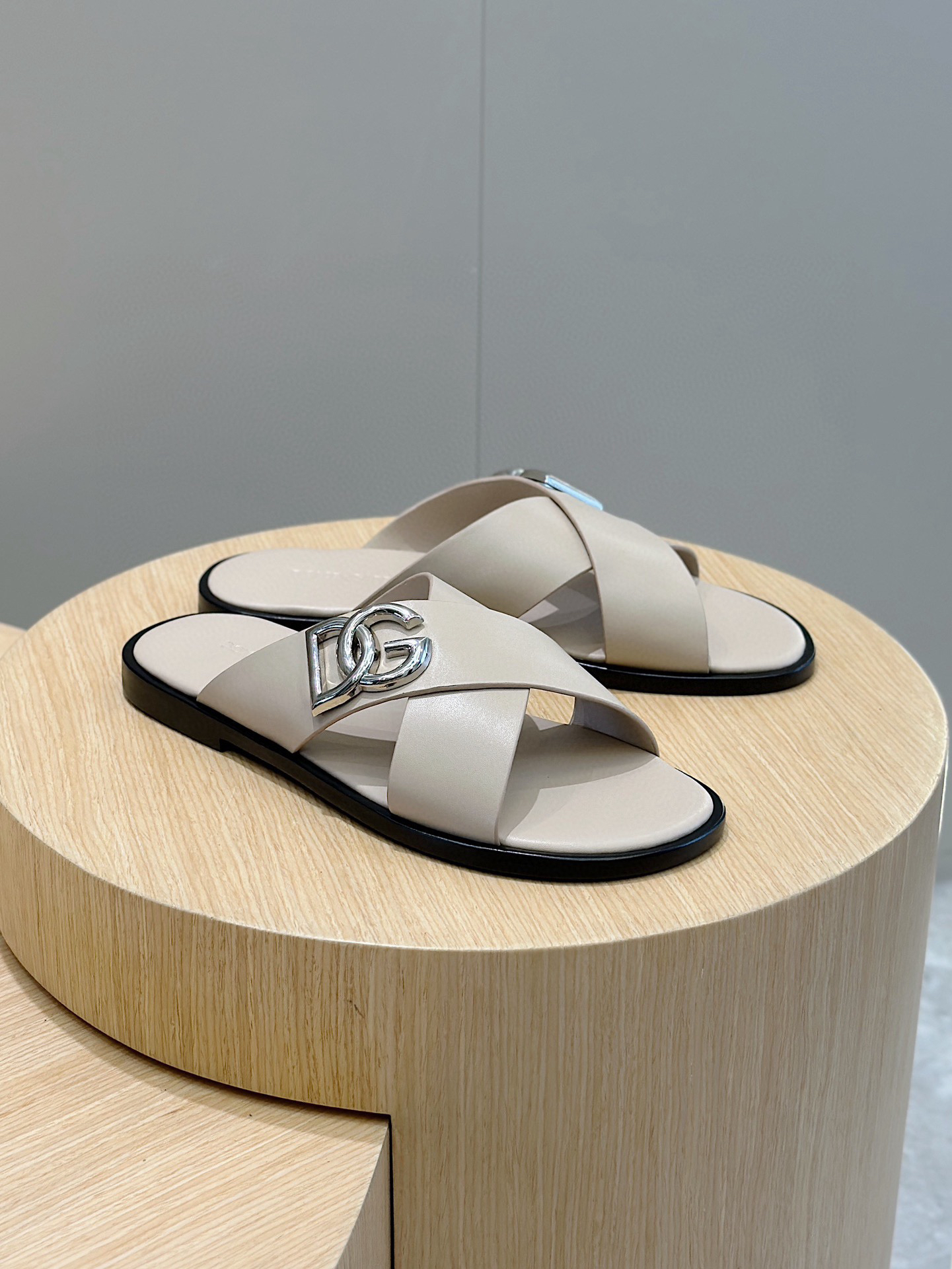 Dolce & Gabbana Men's Logo Calfskin Slides