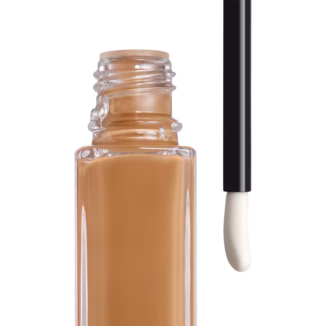 CHANEL  Les Beiges Serum Concealer