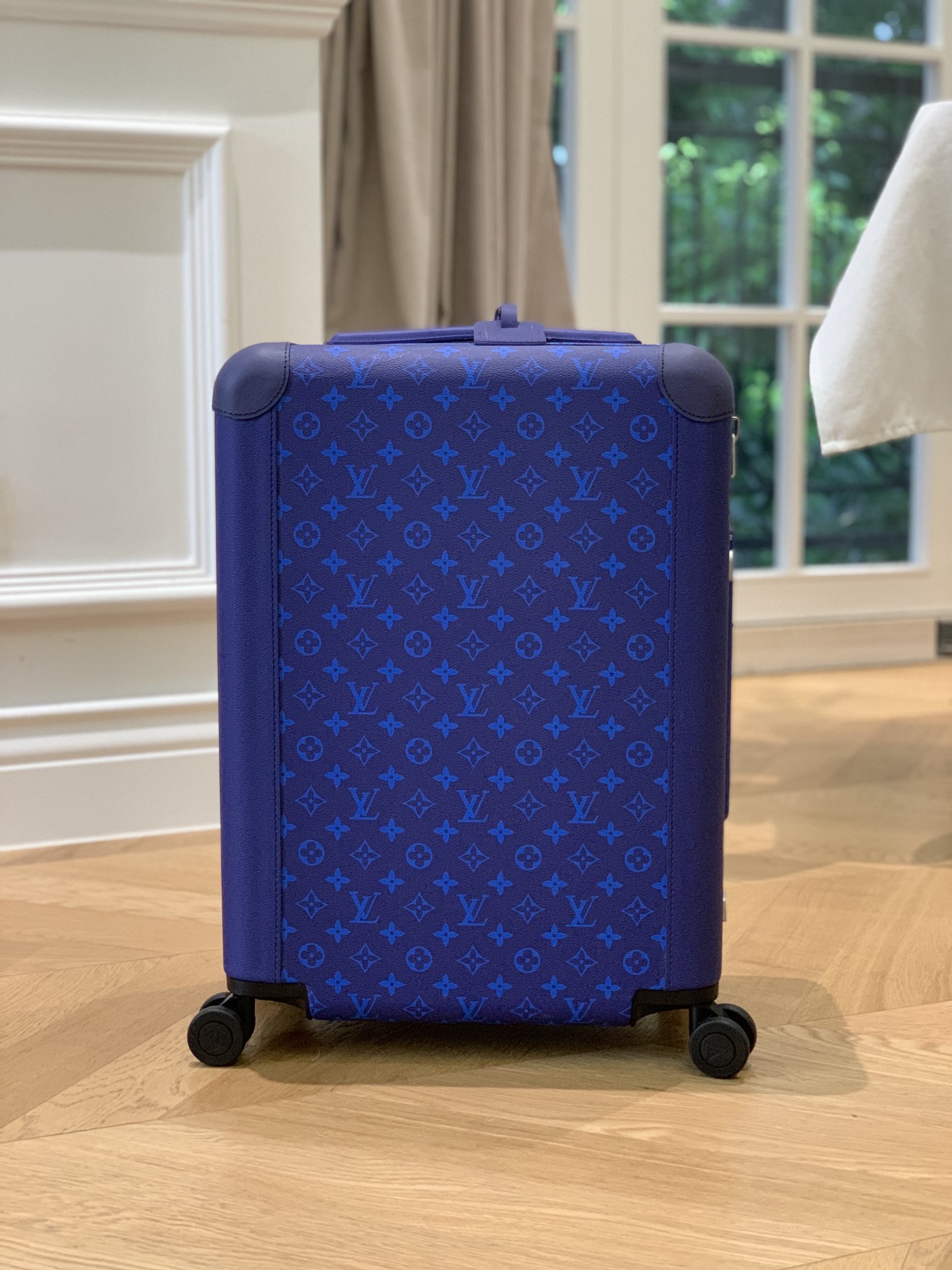 LV HORIZON four-wheel trolley case